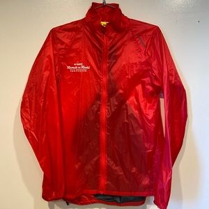 Women’s windbreaker